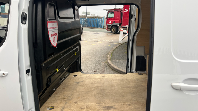 Citroen Dispatch M Diesel 1000 1.5 BlueHDi 100 Van Driver Edition